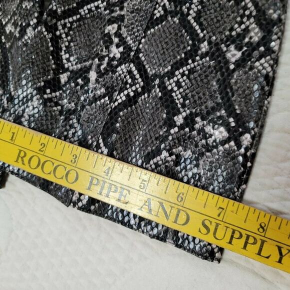 NWB Steve Madden Kinga Embosed Knee High Boot Size 8M - Picture 4 of 4